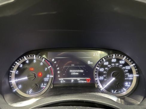 Certified 2024 Toyota Highlander XLE image 10