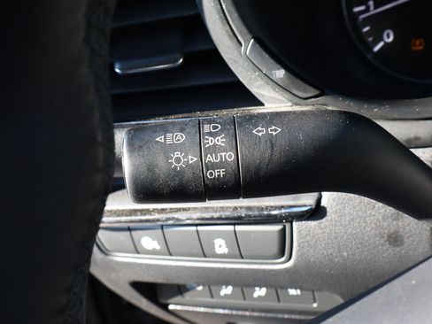 Used 2025 MAZDA MAZDA3 s image 17