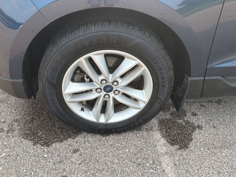 Used 2017 Ford Edge SEL w/ Equipment Group 201A AWD/4WD image 7