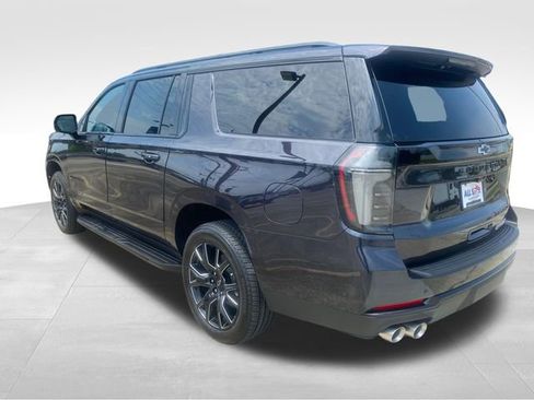 New 2026 Chevrolet Suburban RST w/ Advanced Technology Package AWD/4WD image 3