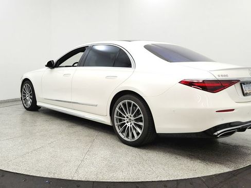 Used 2022 Mercedes-Benz S 580 4MATIC Sedan image 3