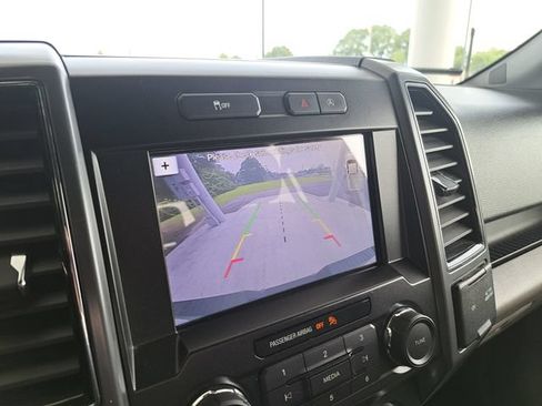 Used 2019 Ford F150 XLT w/ Equipment Group 302A Luxury AWD/4WD image 11