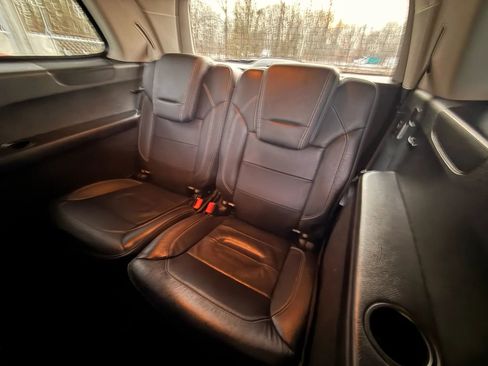 Used 2014 Mercedes-Benz GL 550 4MATIC image 20