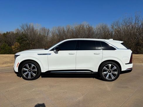 New 2025 Cadillac Escalade IQ Luxury 2 image 5