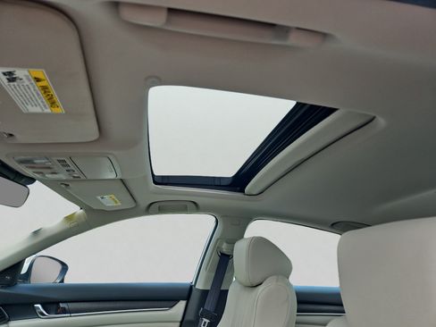 Certified 2021 Honda Accord Touring image 8