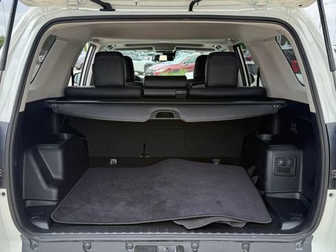 Used 2022 Toyota 4Runner Limited AWD/4WD image 29