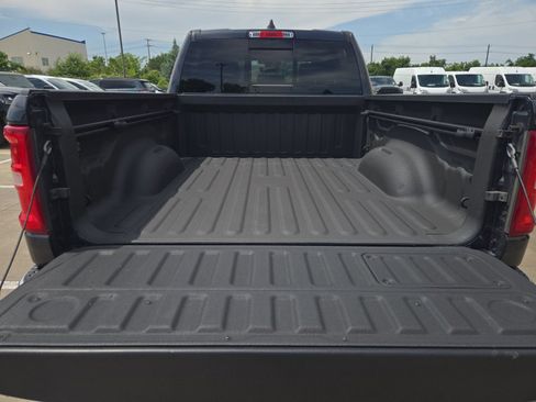 Used 2025 RAM 1500 Laramie AWD/4WD image 25