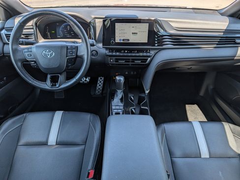 Used 2025 Toyota Camry SE w/ Convenience Package AWD/4WD image 10