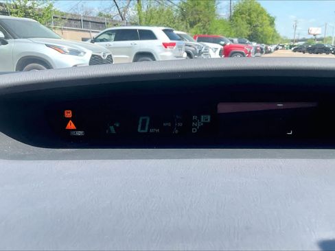 Used 2010 Toyota Prius Five image 25