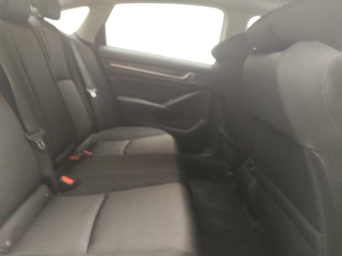 Used 2019 Honda Accord EX image 19
