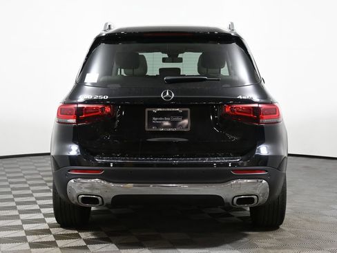 Certified 2023 Mercedes-Benz GLB 250 4MATIC image 6