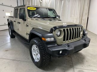 Used 2020 Jeep Gladiator Sport w/ Quick Order Package 24S video 2