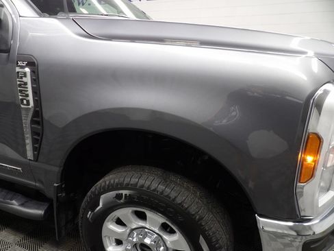 Used 2024 Ford F250 XLT AWD/4WD image 28