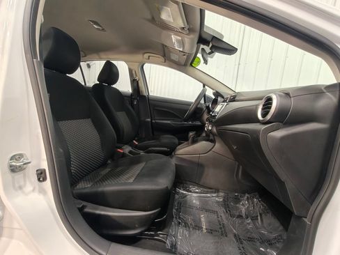 Used 2023 Nissan Versa S FWD image 25