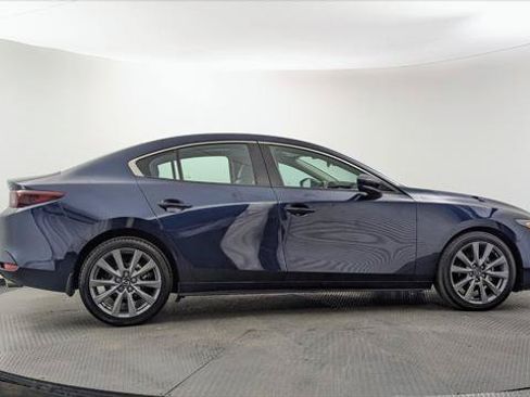 Used 2025 MAZDA MAZDA3 s FWD image 9