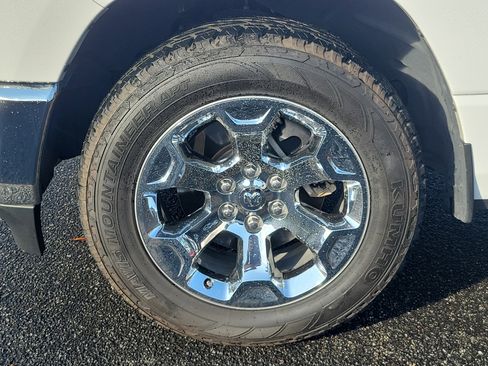 Used 2023 RAM 1500 Big Horn image 10