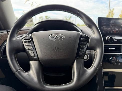 Certified 2023 INFINITI QX80 Premium Select w/ All-Season Package AWD/4WD image 16