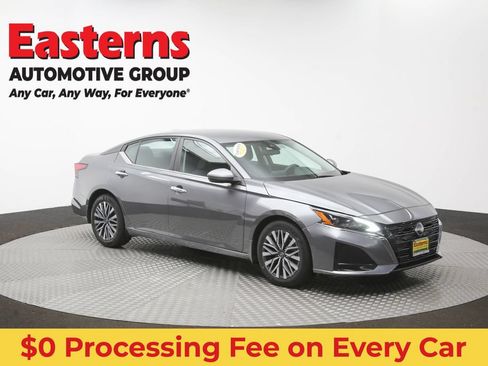 Used 2023 Nissan Altima 2.5 SV FWD image 47