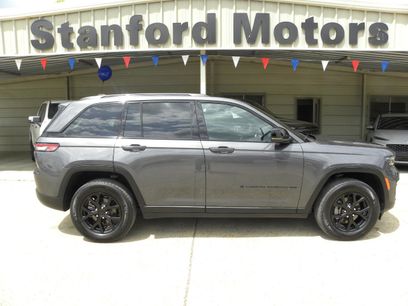 Used 2024 Jeep Grand Cherokee Altitude