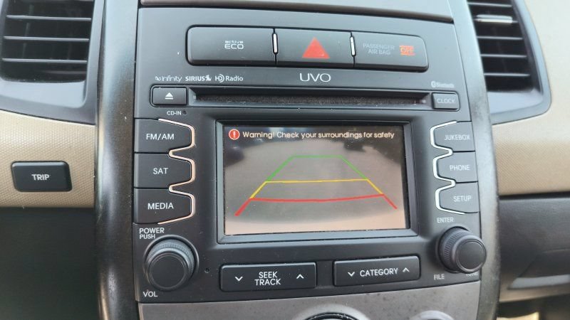 Used 2012 Kia Soul ! FWD image 18