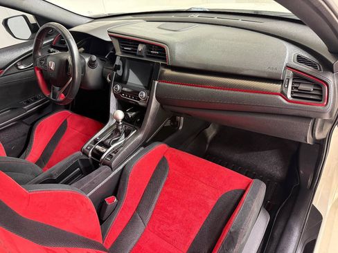 Used 2018 Honda Civic Type R image 18