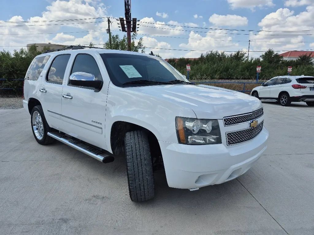 Used 2012 Chevrolet Tahoe LTZ RWD image 4