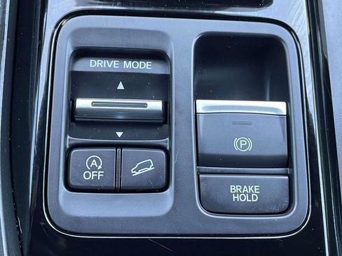 Used 2025 Honda Pilot Black Edition image 38