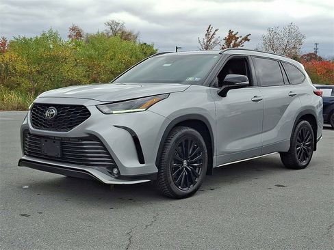 Used 2023 Toyota Highlander XSE image 5