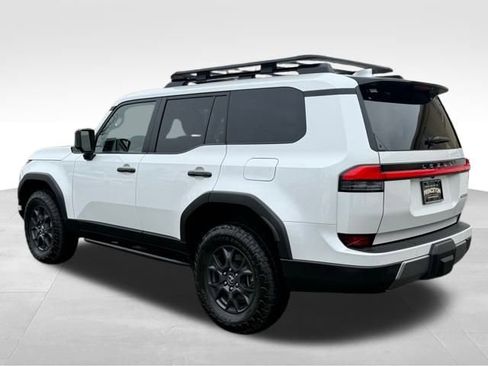 Used 2024 Lexus GX 550 image 5