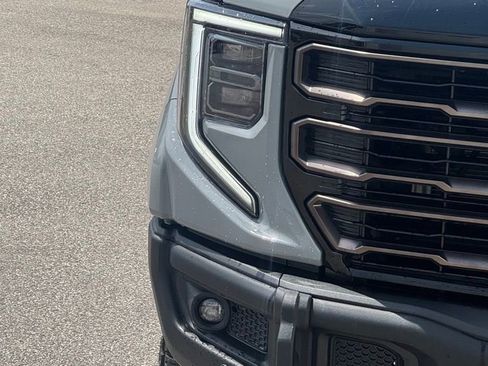 Used 2024 GMC Sierra 1500 AT4X image 6