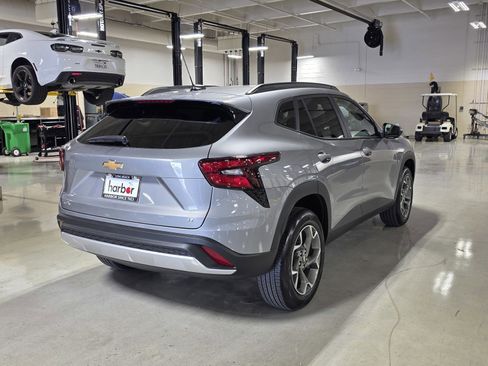 New 2026 Chevrolet Trax LT image 7