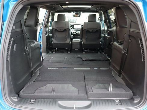 New 2026 Chrysler Pacifica Select w/ S Appearance Package FWD image 37