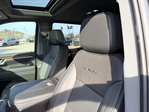 New 2026 GMC Sierra 1500 Denali AWD/4WD image 12