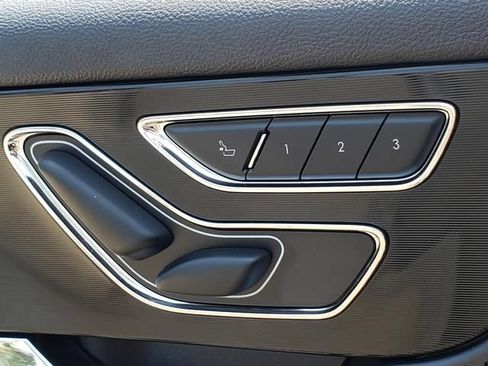 Used 2024 Lincoln Corsair AWD image 23