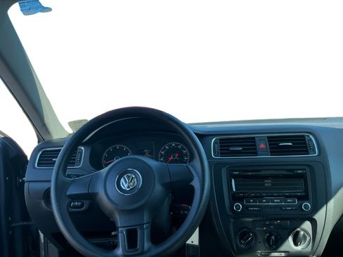 Used 2013 Volkswagen Jetta S FWD image 10