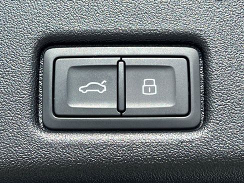 New 2025 Audi SQ5 Premium Plus image 13