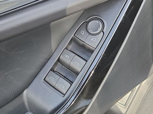 New 2026 Chevrolet Equinox LT image 19