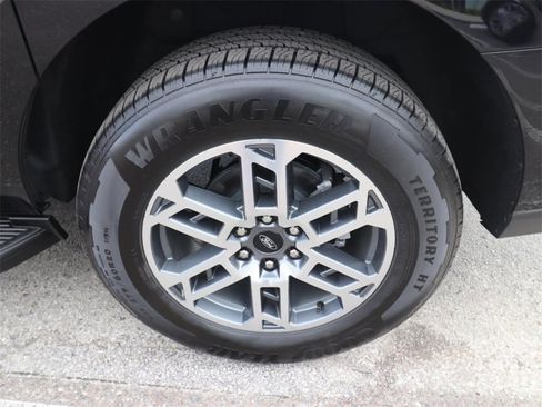 New 2025 Ford Expedition Max Active image 23