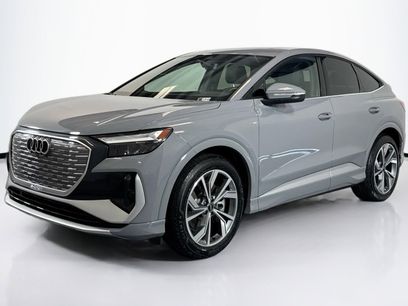 Used 2025 Audi Q4 e-tron Premium w/ Convenience Package