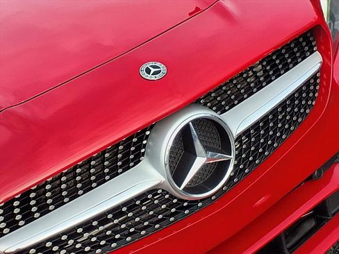 Used 2018 Mercedes-Benz CLA 250 4MATIC image 26