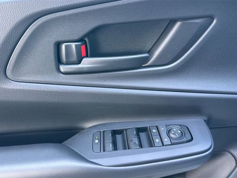 New 2026 Toyota Prius SE image 11