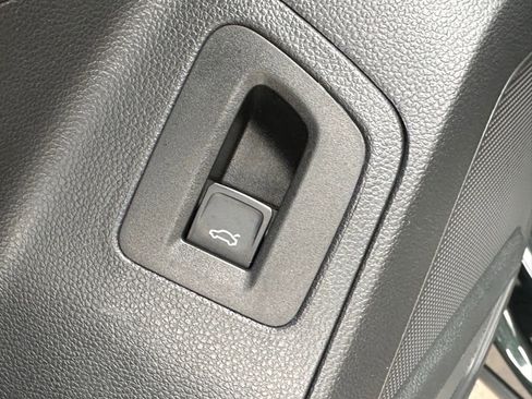 Used 2021 Volkswagen Atlas SE w/ Panoramic Sunroof Package image 28