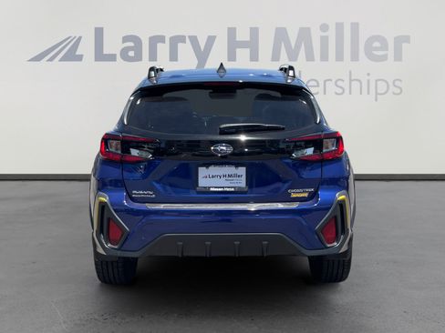 Used 2024 Subaru Crosstrek 2.5i Sport w/ Crosstrek Mirror Package AWD/4WD image 4