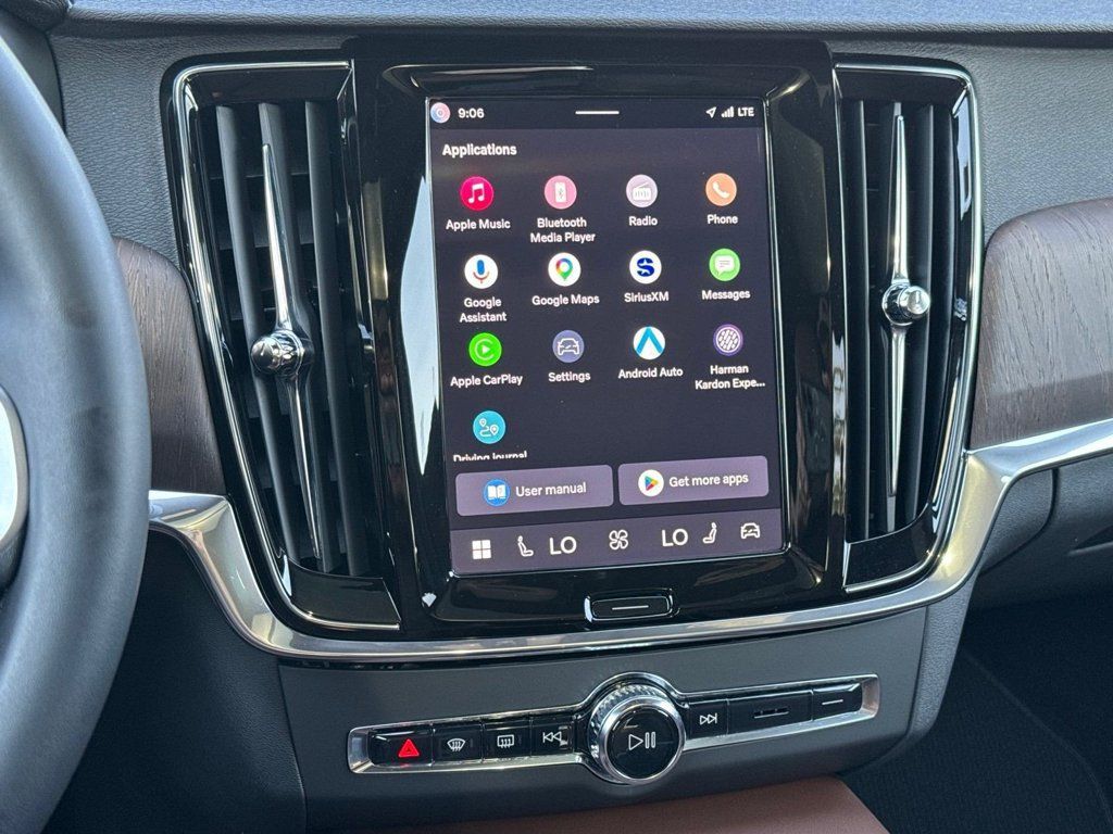 Certified 2025 Volvo V90 B6 Cross Country Plus AWD/4WD image 13