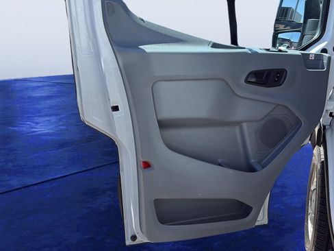 Used 2019 Ford Transit 250 148 Medium Roof RWD image 11