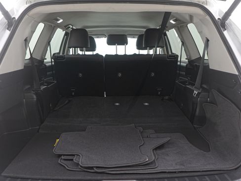 Used 2024 Toyota Grand Highlander XLE image 9