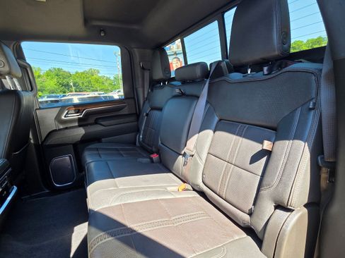 Used 2024 Chevrolet Silverado 3500 High Country w/ High Country Premium Package AWD/4WD image 23