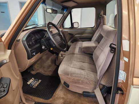 Used 1995 Ford F150 XLT image 17