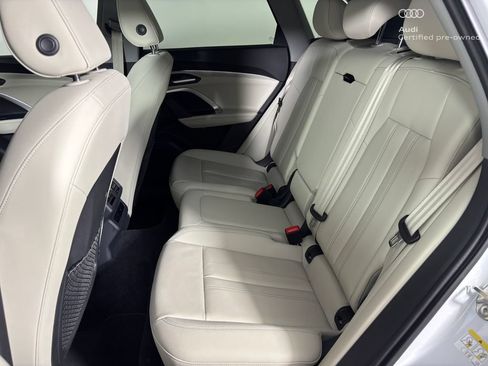 Used 2025 Audi Q5 Premium w/ Convenience Package AWD/4WD image 31