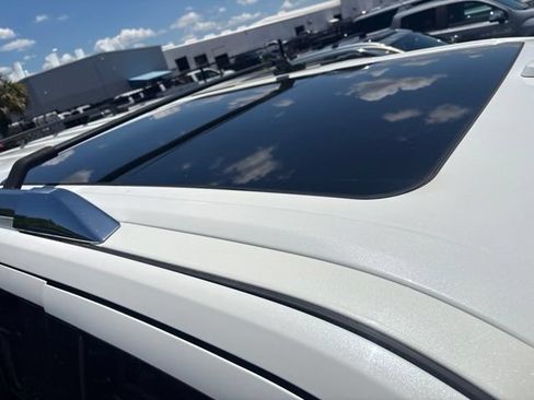 Used 2020 Ford Expedition Max Platinum RWD image 5
